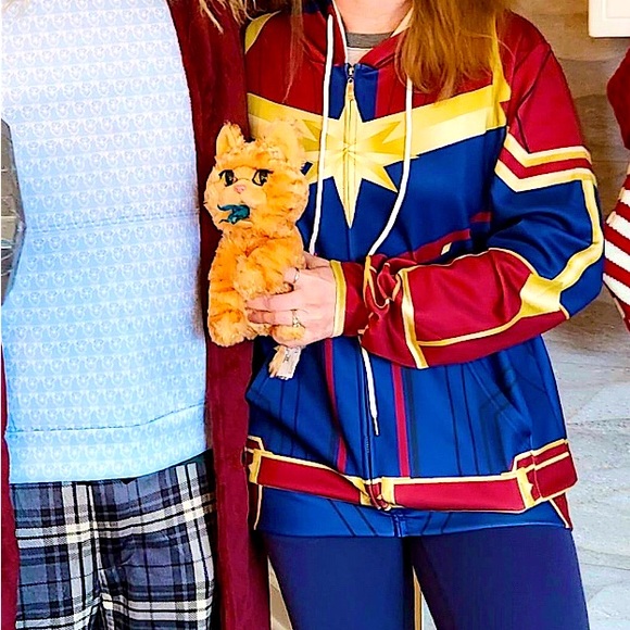 Captain Marvel Hooded Zip Hoodie - Picture 3 of 3